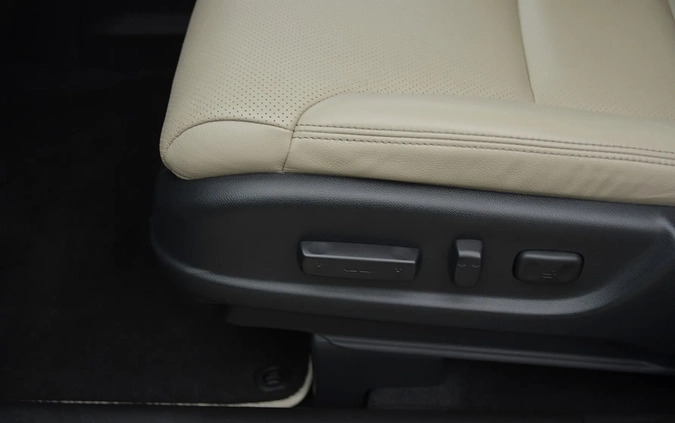 Honda CR-V cena 92900 przebieg: 46705, rok produkcji 2015 z Żarów małe 781